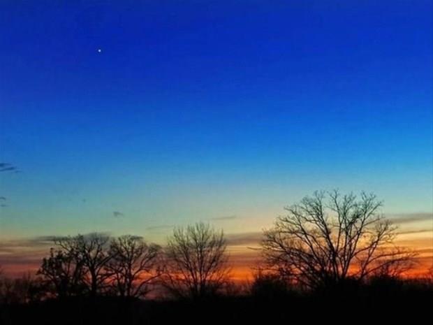 12 Aralk &#8211; 21 Aralk:    Kiilik sahibi, bilgisiyle, tecrbeleriyle insanlar kolayca etkisi altna alabilen Vizyonu gl, sezgi gc yksek, anlamaktan, kefetmekten zevk alabilen. Duygularn kontrol edebilen, sevilmek ve ilgi grmekten fazlasyla holanan Akta kendi isteklerine dkn. ekiciliiyle kar cins zerinde fazlasyla etkili olan. Yanlmaktan hi holanmayan. Sanata ve yeni gelimelere ak. Kendini gayet iyi koruyan Yenilgilerden ylmayan, gururlu ve kendini gelitirmesini bilen, hakimiyet kurabilen.