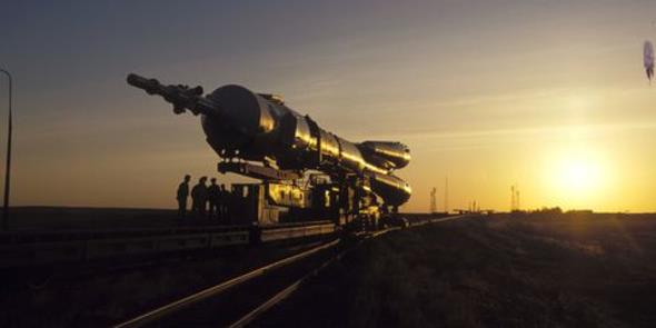 Musk mrettebatl Dragon projesinde byk ilerleme saladklarn sylyor. Musk "Bu yln sonunda mrettabat yrngeye gndermeyi planlyoruz. Tehizat sanrm hazr olacak" dedi.