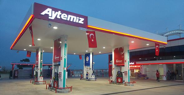 Aytemiz  -  120  -  zellikle sat, yatrm, pazarlama ve mali iler departmanlarna alm yaplacak.