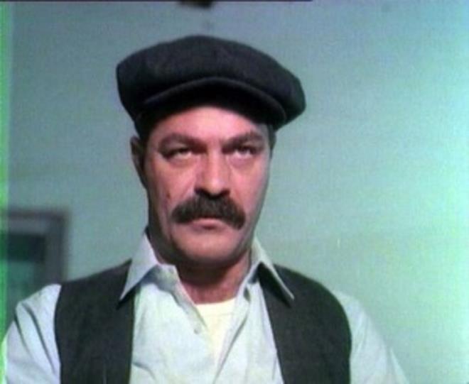 dlleri:<br>  1986 - 23. Antalya Film enlii, Ylanlarn c - En yi Erkek Oyuncu  1973 - 5. Adana Altn Koza Film enlii, Utan - En yi Erkek Oyuncu  1990 - 3. Ankara Film enlii, Med Cezir Manzaralar - En yi Erkek Oyuncu