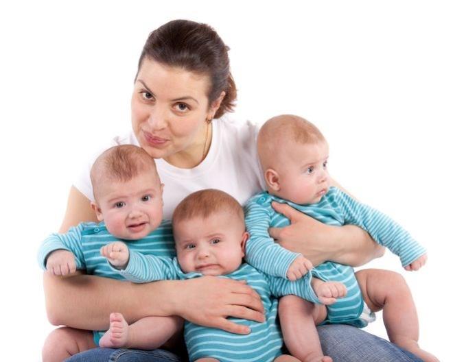 OUL GEBELK ANNE VE BEBEK AISINDAN RSKL M?  <br> oul gebelikler, anne adayn ve bebei nasl etkiler, avantaj m yoksa dezavantaj m salar? Prof. Gven&#8217;e gre, ikiz veya z doumun baz avantajlar olsa da genel olarak oul gebelikler zellikle anne aday iin ciddi riskler tayabilir: