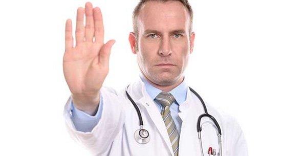 Epidemiyoloji bir tp bilim daldr. Epidemiyolog ise bulunduu toplum ierisinde hastalk, salk ve kazalar ile ilgili aratrmalar yapan kiidir. Bu aratrmay yapan kii gerekleen olaylarn hangi sklkla olduunu, toplumun hangi ksmnda ve ne ekilde olduunu da aratrr. Epidemiyologun amac toplad veriler sonrasnda gerekleen olumsuz olaylar azaltmaktr. Uzmanlar epidemiyologlarn gelecek 10 ylda en ok kazandran mesleklerden biri olaca konusunda hemfikir. (Hrriyet)