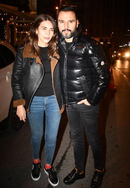 2 yl kadar zel bir eitim kurumu olan Dershanede stajyer retmenlik yapmtr. 2012 ylnda dzenlenen Miss Turkey gzellik yarmasna katlan Buse Varol oyunculuk yapyor.