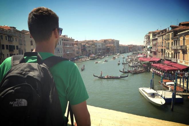 "Kii bir yere gitmek iin deil yeni eyler grmek iin yola kar" Henry Miller