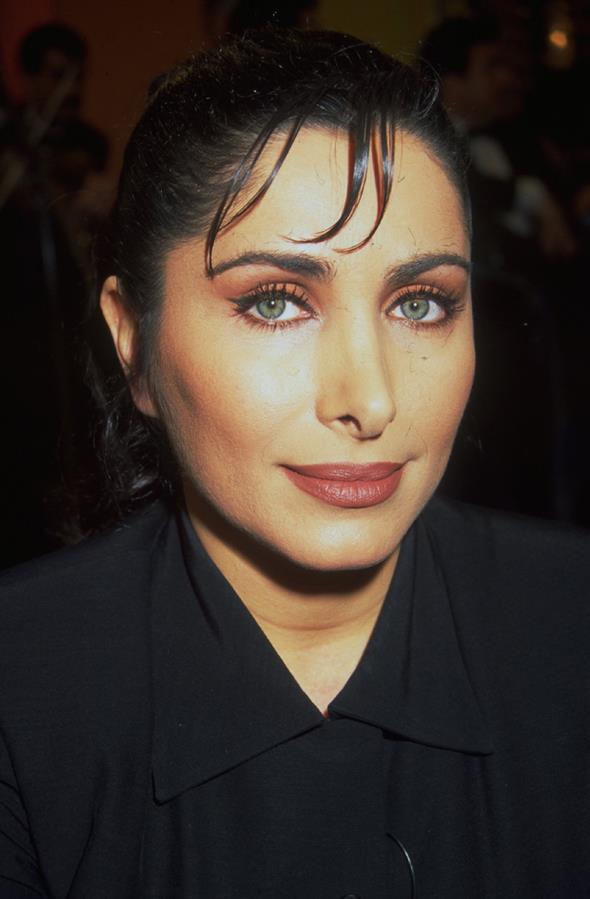 BEHZAT UYGUR    Tuna Hu klas adamn karl bir duayen, Nuray Hafifta programlarmza tm itenlii ile katlan deerli bir sanatyd. ok zldm meknlar cennet olsun.