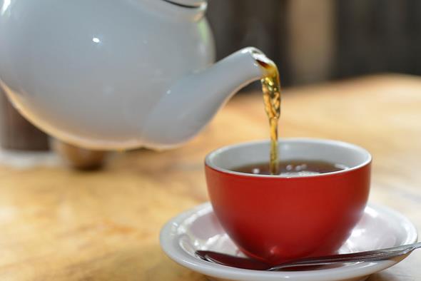 Farkl ay demleme tekniklerine de ak olun. ay metal aydanlnzda demleyebileceiniz gibi, porselen demlik de tercih edebilirsiniz.