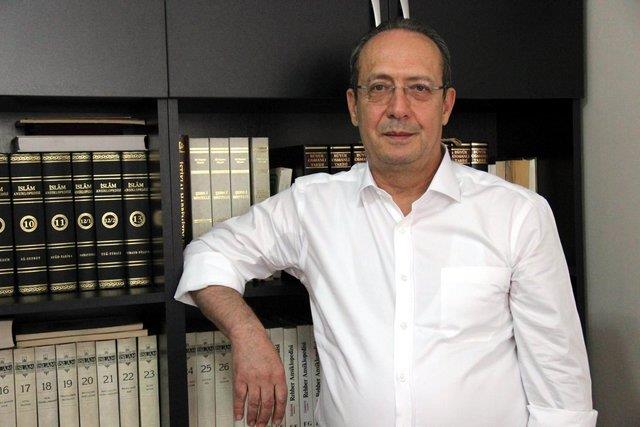 Aile tarihini aratran ve 1300'l yllara kadarki kaytlara ulaan Kayserili Aratrmac Hayri iliolu, daha geri tarihlere kadar soyaac bilgisine ulalabileceini syledi. Aile tarihini merak ederek kt bu yolda aratrmalarnn 10 yldr srdn belirten iliolu, soy izini 1300'l yllara kadar srebilmesinin yan sra, eyh Edebali'nin Kayseri balantsn ortaya kardn ve Edebali'nin byk dedesinin Abdlkadir Geylani olduu bilgisine ulatn da syledi. iliolu, e-devletin verdii bilgilerden daha tesine gitmek isteyen vatandalara u nerilerde bulundu: