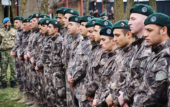 PH timlerinin grevlerinizi yapm olarak salcakla ve muzaffer bir ekilde dnmesi temennisini dile getiren Yldrm, "Biz de sizlere dualar edeceiz inallah. Her halkarda kazanyoruz. ehit de olsak kazanyoruz, gazi kalsak da kazanyoruz, cephedeki kahramanlarmza dua etsek de kazanyoruz. Yeter ki her eyi Allah rzas iin yapalm, yeter ki her eyi bu vatan, milletin bekas iin yapalm, yeter ki her eyi gnlmzden gelerek vatan sevgisi ile yapalm. Rabbim sizleri muhafaza etsin inallah" diye konutu.