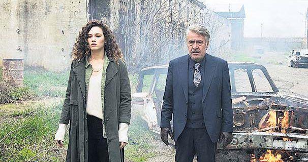 yle ki en net yorum 'Nefes Nefese baladktan 3 blm sonra hemen biter. Kaderi Sinem Kobal'n dizisi yzyze gibi olacatr' oldu.