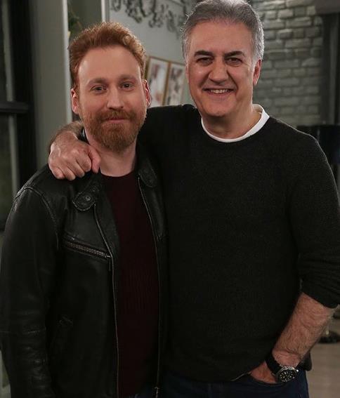 MEHMET BARAN ERDOAN KMDR?    Mehmet Baran Erdoan 1986 ylnda Ankara&#8217;da dnyaya gelmitir. lkokul eitmini ankaya lkretim Okulu&#8217;nda, Ortaokulu Yce Koleji&#8217;nde, Liseyi de zel Ankara Fen Lisesi&#8217;nde tamamlam ve daha sonra Bilkent niversitesi  Mimarlk ve evre Tasarm Blm&#8217;nden mezun olmutur.