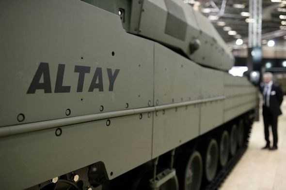 Otokar tarafından üretilen Türkiye'nin ilk Milli Ana Muharebe Tankı Altay&#8217;ın tasarımında, Türk Silahlı Kuvvetleri&#8217;nin gerçekleştirebileceği her türlü harekat şartları ve katılım sağlayacağı BM/NATO harekatlarının ihtiyaçları göz önünde bulunduruldu.
