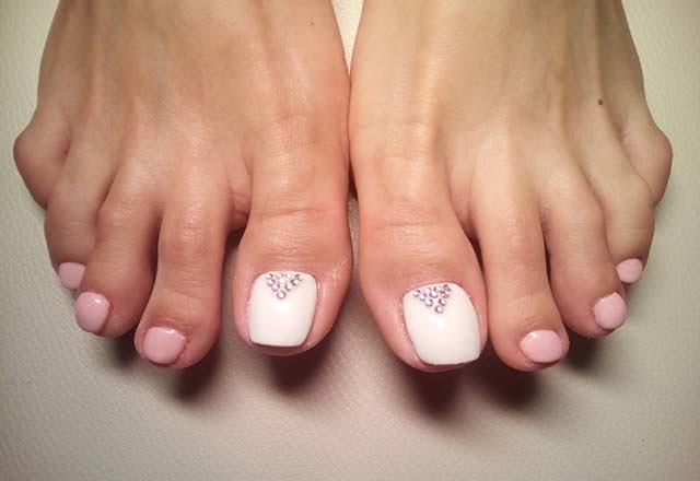 Yunan tipi ayak <p>Bu ayak sahipleri, ikinci ayak parma baparmandan byk olanlardr. Bu insanlar iyimser ve kolay heyecanlanabilen yapdadrlar. Ancak strese kar ok dayankl deiller.