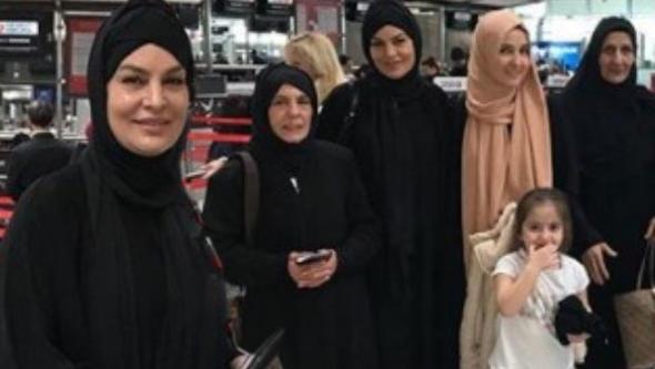 Kutsal topraklar ziyaret eden nllerin arasna Sibel Turnagl de katld.