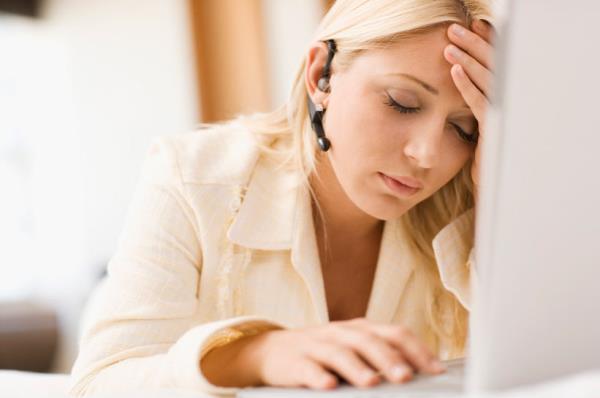 6. S�k s�k ba��n�z a�r�yor mu?