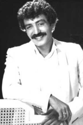 ''ler iyi gitmedii iin'' ay bahesinde trk sylemeyi brakan Grses, terzi ve ayakkab tamir atlyesinde almaya devam etti