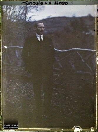 Mustafa Kemal (Atatrk) Paa (kalpaksz) (29 Aralk 1922, Ankara)