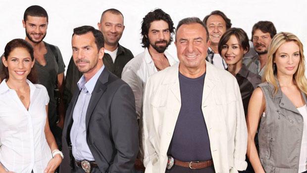 Trk sinemasnn efsane ismi Trker nanolu, Posta'dan Alev Grsoy Cimin'e verdii rportajda sanat dnyasna rnek olacak szler dile getirdi. Trker nanolu, yapmcs olduunu Arka Sokaklar dizisinde oynayan olu lker nanolu'nun zam isteine yle bir cevap vermi ki..te rportajn o blm: Herkesi ev, araba sahibi yapmsnz ama olunuz lker nanolu&#8217;na en az maa veriyormusunuz &#8216;Arka Sokaklar&#8217;da?