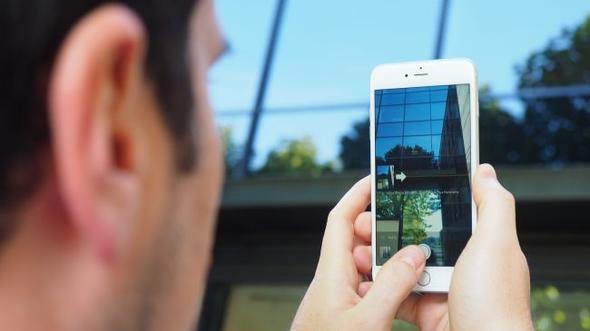 Kamera da arka arkaya fotoraflar ektiimizde elbette arj abuk tkeniyor.
