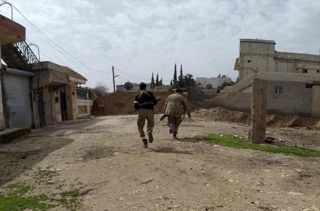 Kurtarlan mahalle ve sokaklarda arama tarama faaliyetleri devam ediyor.