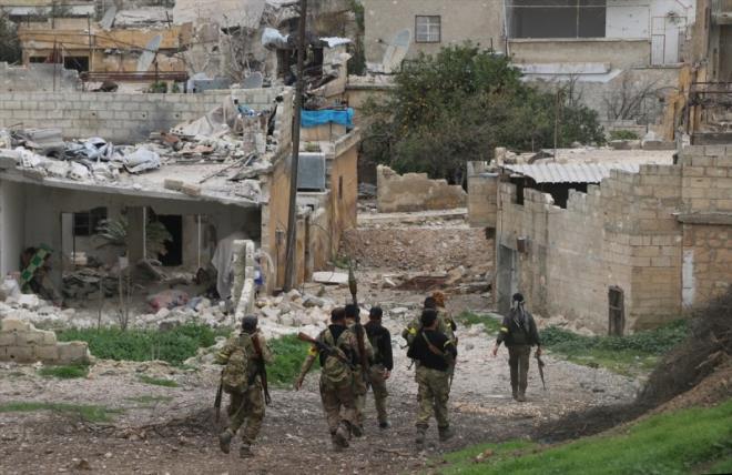 YPG/PKK, Zeytin Dal Harekat'nn sinyallerini ald dnemde ynak ve savunma hatlarn byk lde Afrin ile merkezinde oluturmutu.