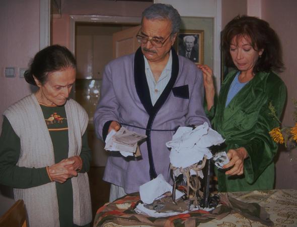 LATFE SARUHAN    Sabri Bey'in kaynvalidesini canlandran Latife Saruhan 2001 ylnda aramzdan ayrld.