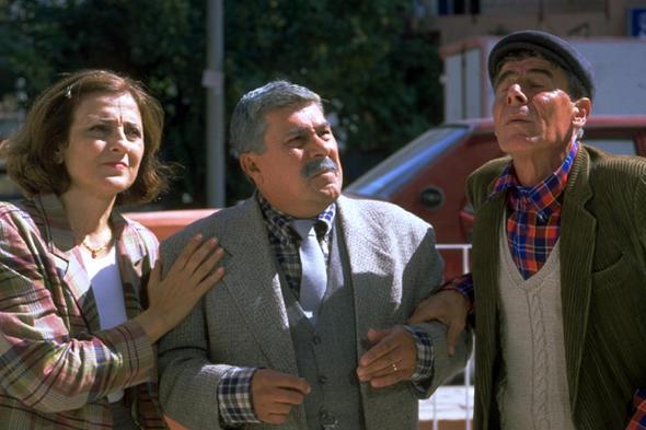 GLER KTEN    Doktor Trkan' oynayan Gler kten, efsane diziden sonra bir ok dizi ve sinema filmde rol ald.