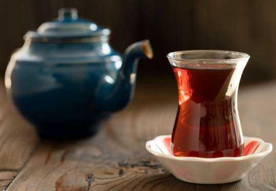 Alzaymr riskini yzde 50 orannda azaltyor.  Cilt kuruluuna, hazmszla ve yorgunlua iyi geliyor.  Gz maskesi olarak kullanlrsa da kanlanmaya ve arlam gz kapaklarna iyi geliyor.  Posalar szp souyan demi boaz arlarnda gargara olarak da kullanlabiliyor.