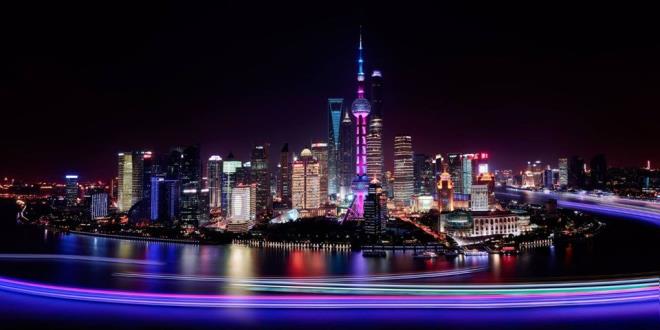 SHANGHAI  Uzun yrylere kabileceiniz en egzotik ehirlerden anghay farkl tatlar sevenler iin binbir eit farkl restoran sunuyor. Gece hayatnn durmadan devam ettii ehir manzaras ve kokteylleriyle mehur Vue Bar'a da ev sahiplii yapyor.