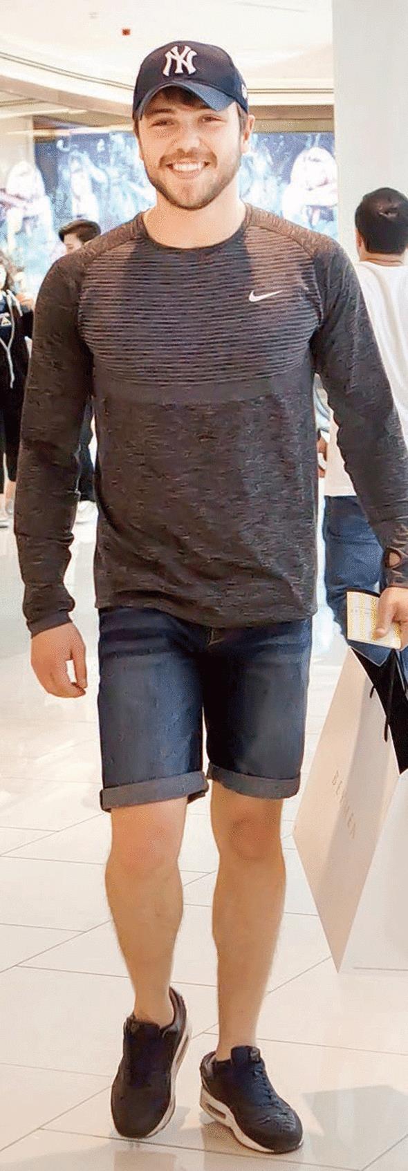 Tolga Sarta, 1 Ocak 1991'de dodu. O da Olak burcu.