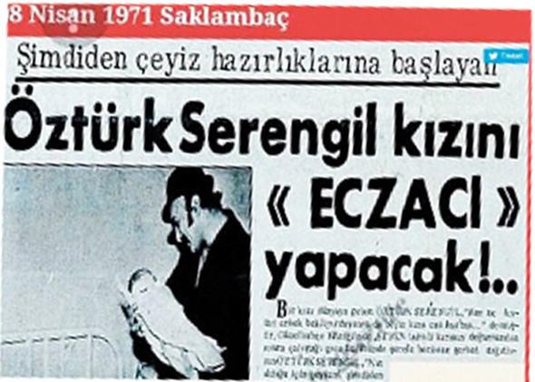 8 Nisan 1971 ylnda yaymlanan gazetede sanatnn doum annda babas ztrk Serengil&#8217;le birlikte ekilen karesi, gerei ortaya kard.