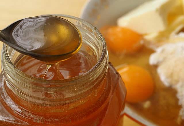 Mevsim geileri insanlarn en sk hastalandklar dnemler arasnda yer alyor. zellikle souk k aylarnn ardndan gelen bahar dnemi ile havalar snmaya balarken, bireylerde halsizlik, uyku hali ve yorgunluk daha sk grlmeye balyor.<p>      Bu durum bahar yorgunluu sendromunun habercisi olarak karmza kyor. Uzmanlar k aylarnda yavalayan metabolizmann baharn geliine ayak uyduramamasndan kaynaklanan bahar yorgunluuna kar nemli nerilerde bulundular.