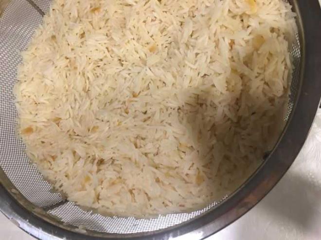 Su ve dier maddeler de ayrca bakterinin gelimesine uygun ortam oluturuyor.