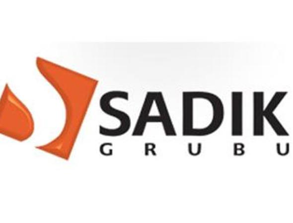 <p>irket Ad:Sadk Group</p>  <p> </p>  <p>2015 Sras:60</p>  <p> </p>  <p>2016 Sras:49</p>  <p> </p>  <p>ehir:Denizli</p>  <p> </p>  <p>Ciro (TL):783.730.135</p>  <p> </p>  <p>Sektr:Otomotiv</p>  <p> </p>  <p>irket Ad:Merkez elik Sanayi</p>  <p> </p>  <p>2015 Sras:48</p>  <p> </p>  <p>2016 Sras:48</p>  <p> </p>  <p>ehir:Kayseri</p>  <p> </p>  <p>Ciro (TL):809.186.046</p>  <p> </p>  <p>Sektr:Mobilya</p>  <p> </p>  <p>irket Ad:Kipa Mensucat letmeleri</p>  <p> </p>  <p>2015 Sras:62</p>  <p> </p>  <p>2016 Sras:47</p>  <p> </p>  <p>ehir:K. Mara</p>  <p> </p>  <p>Ciro (TL):809.736.656</p>  <p> </p>  <p>Sektr:Tekstil</p>  <p> </p>