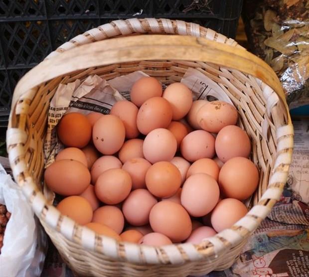 Uzmanlar, yumurta kabuunun kalsiyum asndan ok zengin olduunu belirterek, yzde 95 orannda kalsiyum karbonat bulunduunu sylyor.