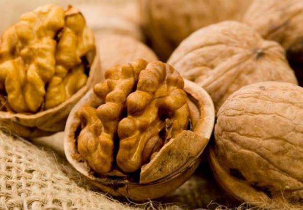 Doal melatonin kayna olan ceviz yine uyku iin size yardmc olabilir.