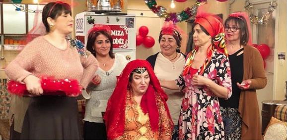 Kanal D'de yaz sezonunda balayarak hatr saylr reyting alarak kanaln yzn gldren ocuklar Duymasn'n akbeti ilk gnk gibi olmad. Dizinin en sevilen oyuncularndan Vatan amaz'n hazin vedas, sonrasnda dizide yaplan 70'ler partileri ve dk reytingler sonras dizinin seyrinin hi beklenmedik ekilde devam etmesi gndemde kalmasna neden oldu.