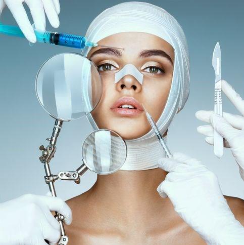 Yz cerrahisi ile yepyeni bir yz oluturulabilir  -  Estetik cerrahi ile yaplacak yzn biyolojik ya, iyileme kapasitesi belli olduu iin yeni bir yz yaratlmyor. Sadece daha gen grnml bir yz ortaya kabiliyor.