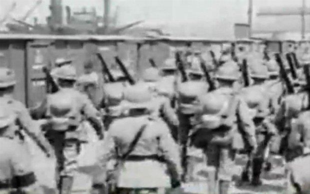 Tarihilerin sk sk tartt bir konu haline gelen zmir'in igalden kurtuluu ve zmir yangn ngiliz arivlerinden kan grntlerle daha da alevlenecee benziyor.