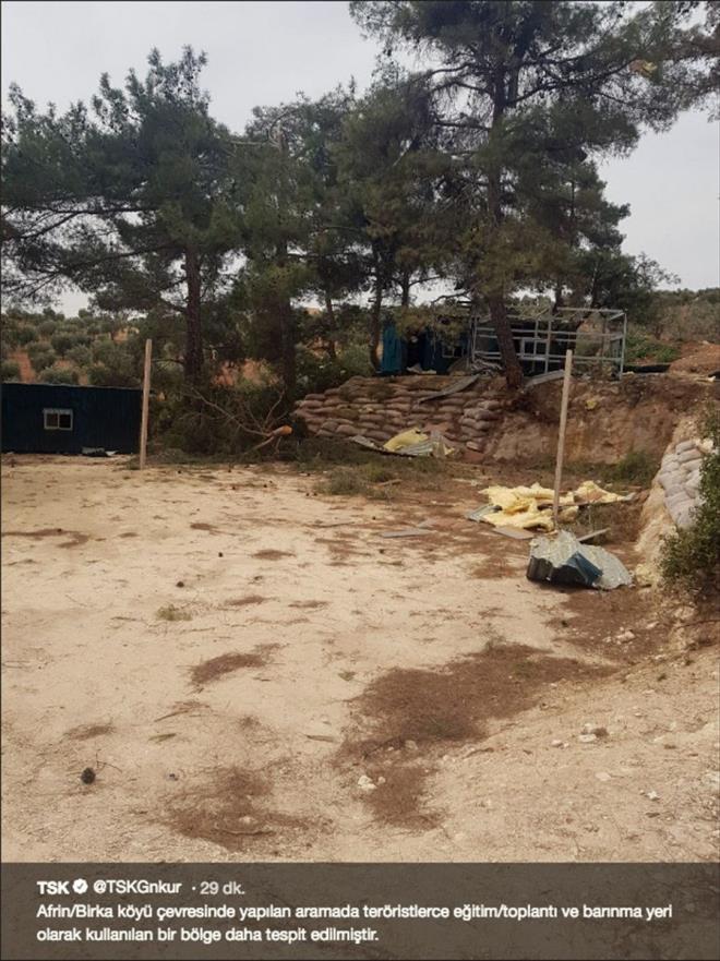 TSK'nin Twitter hesabndan yaplan paylamda, Zeytin Dal Harekat kapsamnda Afrin'in Birka ky evresinde yaplan aramalarda, terristlerce eitim, toplant ve barnma yeri olarak kullanlan bir blge daha tespit edildii bildirildi.