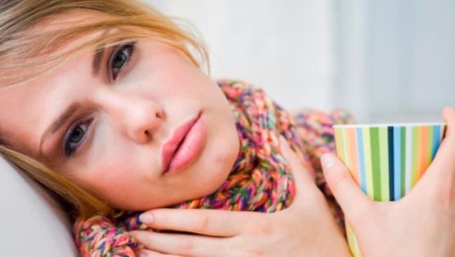 Do. Dr. Asl ahin Ylmaz, ses ksklnn grtlaa ait eitli hastalklar sonucu ortaya ktn belirterek, sorunun en nemli sebebinin akut larenjit olduunu aktard.