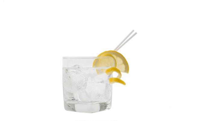 VCUT YAINI DENGELER    slfat, bikarbonat iyonlar ierii ile vcuttaki ya metabolize eden maden suyu, kilo kaybna yardmc olur. Ya yakma konusunda nemli bir takviyedir.