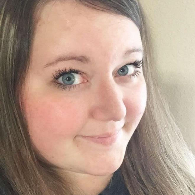 Humpreys, oluyla ayn renk gzlere sahip aileye yeni katlan Moon isimli kedinin ise, Madden&#8217;in psikolojik problemleriyle savamasna yardmc olduunu ve zgvenini yerine getirdiini szlerine ekledi: