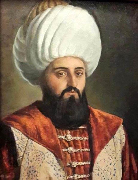 II. Murad  <br>  Musiki ve iirden ayr bir zevk alan II. Murad, bu nedenle sanatlara ayr bir nem vermiti. Avcla olan meraknn yan sra tam bir kitap kurduydu. zel bir ktphanesi olduunu bildiimiz ilk Osmanl padiahdr.