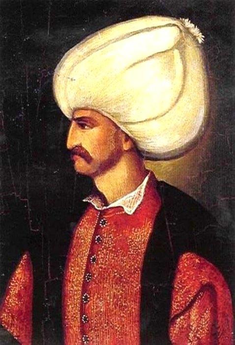 Mcevherlere olan ilgisi had safhadayd. Babas gibi o da kuyumculua meraklyd, Fatih gibi de deerli talara tutkundu.