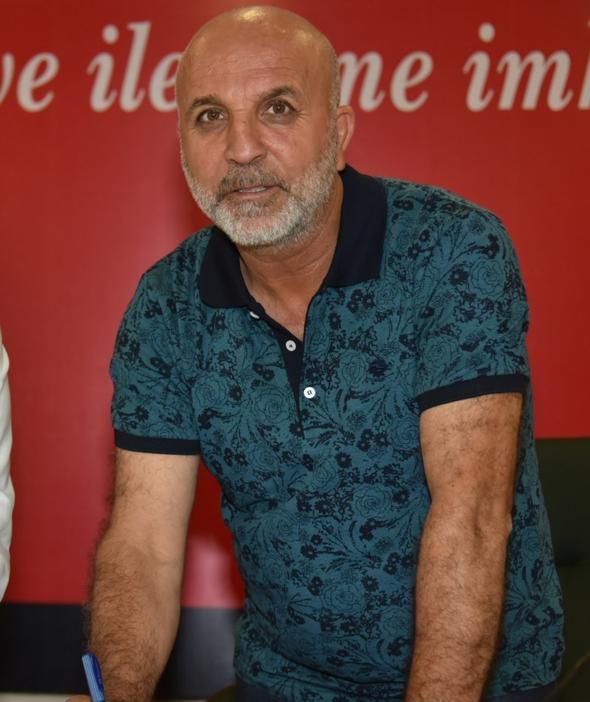 Kulp: Alanyaspor (Eksi Bakan)    Bakan: Hasan avuolu    irket/Sektr: avuolu A./ Turizm, tarm