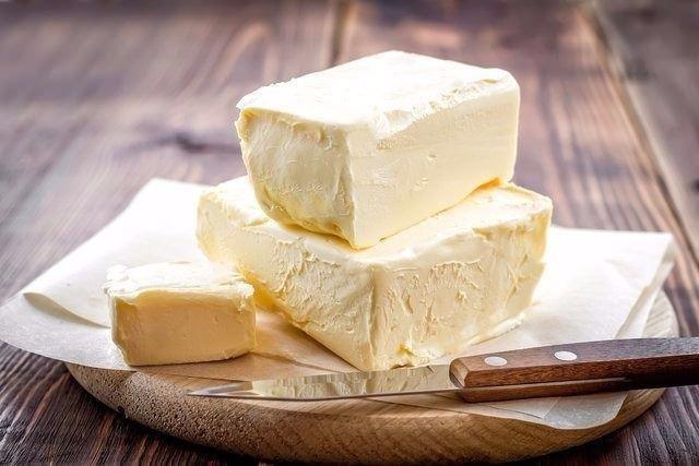 Margarin -     Zararlı içerik: Potasyum sorbat, trans yağ, soya yağı, gıda boyası