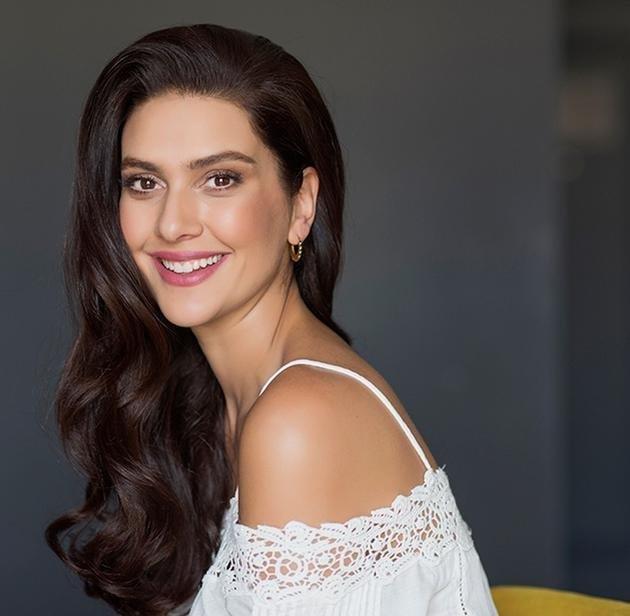 Bergzar Korel'in yemek konusunda garip takntlar var.'' Ptrl hibir ey yiyemem mesela, pilava baylrm. Stla azma koymam. Herkes bilir, ben yemee geleceksem, kimse dolmann iine zm koymaz; nk tuzlunun iinde tatl sevmem.''diyen Korel'in bu taknts olduka garip.