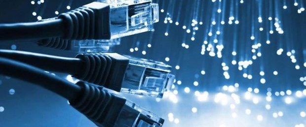 Kendi DNS sunucusu olan 1.1.1.1?i hizmete sokan firma daha hzl ve gvenlikli internet vadediyor. OpenDNS ve Google DNS'e rakip olan DNS: Cloudflare 1.1.1.1 ike irket, her 24 saatte bir DNS sorgularn silme sz veriyor.