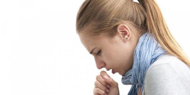 Korunma yollar: Enfeksiyonlardan korunmak iin ilk yapmamz gereken salkl ve dengeli beslenmek, hasta kiilerle temas nlemek. Enfeksiyonlarn ou el ve az yoluyla bulatndan ellerinizi gerektii sklkta sabunla ykayn. Bulunduunuz ortam dzenli havalandrn. Spor ve gne nlarndan yararlanmak hastalklardan korunmak iin nemli unsurlar olduundan, en azndan haftada 3 gn yarm saat tempolu yryn. Baklk sistemini en ok glendirenler C ve D vitamini olduu iin, C vitamin kayna olarak taze meyve ve sebzelerden faydalanrken D vitaminini gne nlar ile artrmay ihmal etmeyin.