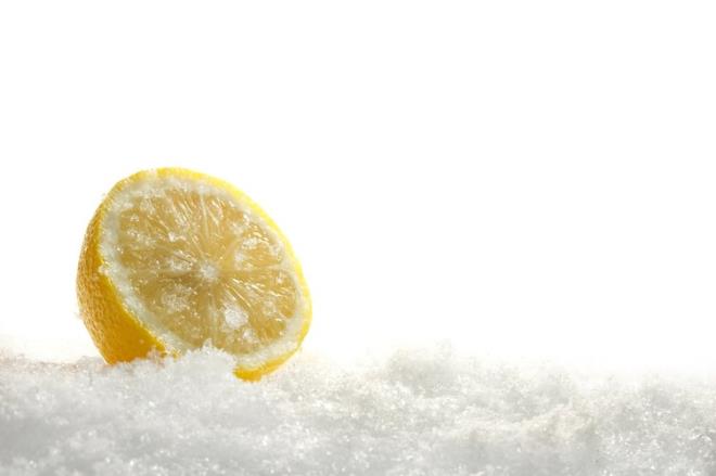 Limonun faydalar saymakla bitmez ancak yaplan yeni almalar limonu yanl tkettiimizi bu nedenle faydalarndan yararlanamadmz ortaya koydu. Limonu doru tkettiimizde kanserden koruduu gibi en gl kanser ilalarndan bile on kat daha fazla yararl olduu ortaya kt. te limonu nasl tketeceiniz ve limonun mucizevi faydalar ile ilgili ayrntlar&#8230;